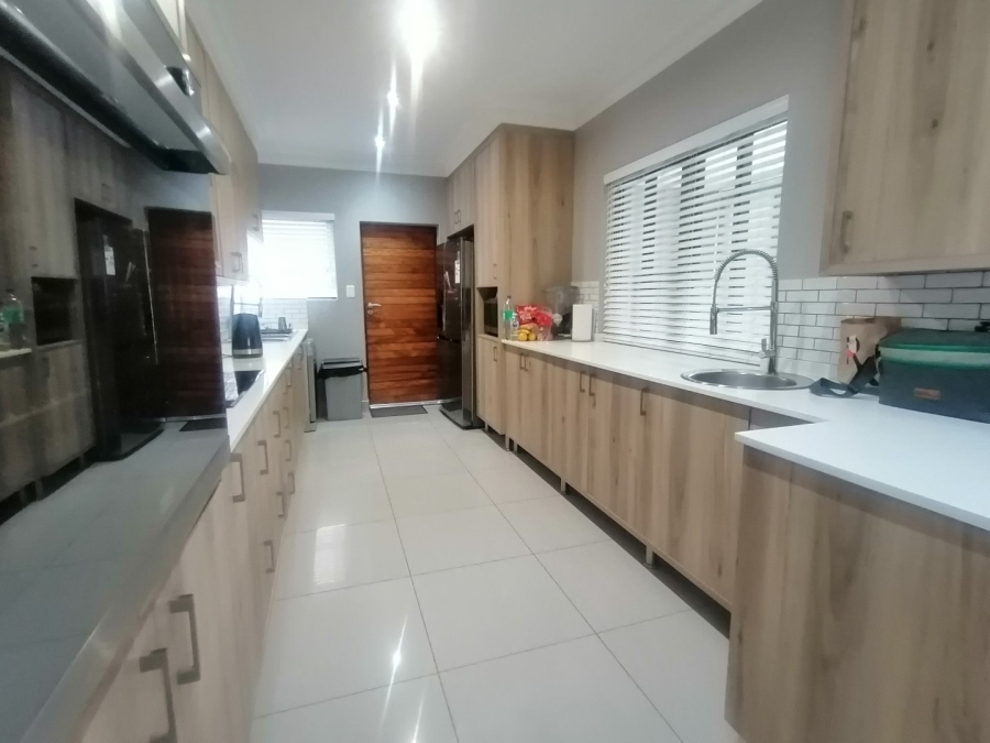 4 Bedroom Property for Sale in Wild Olive Estate Free State
